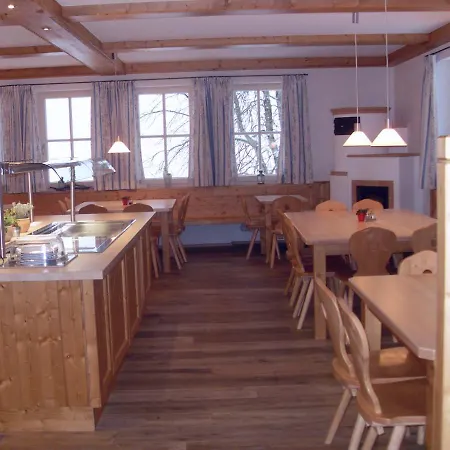 Alojamento de Acomodação e Pequeno-almoço Labenbachhof Freizeit-schulungs Und Tagungszentrum *
